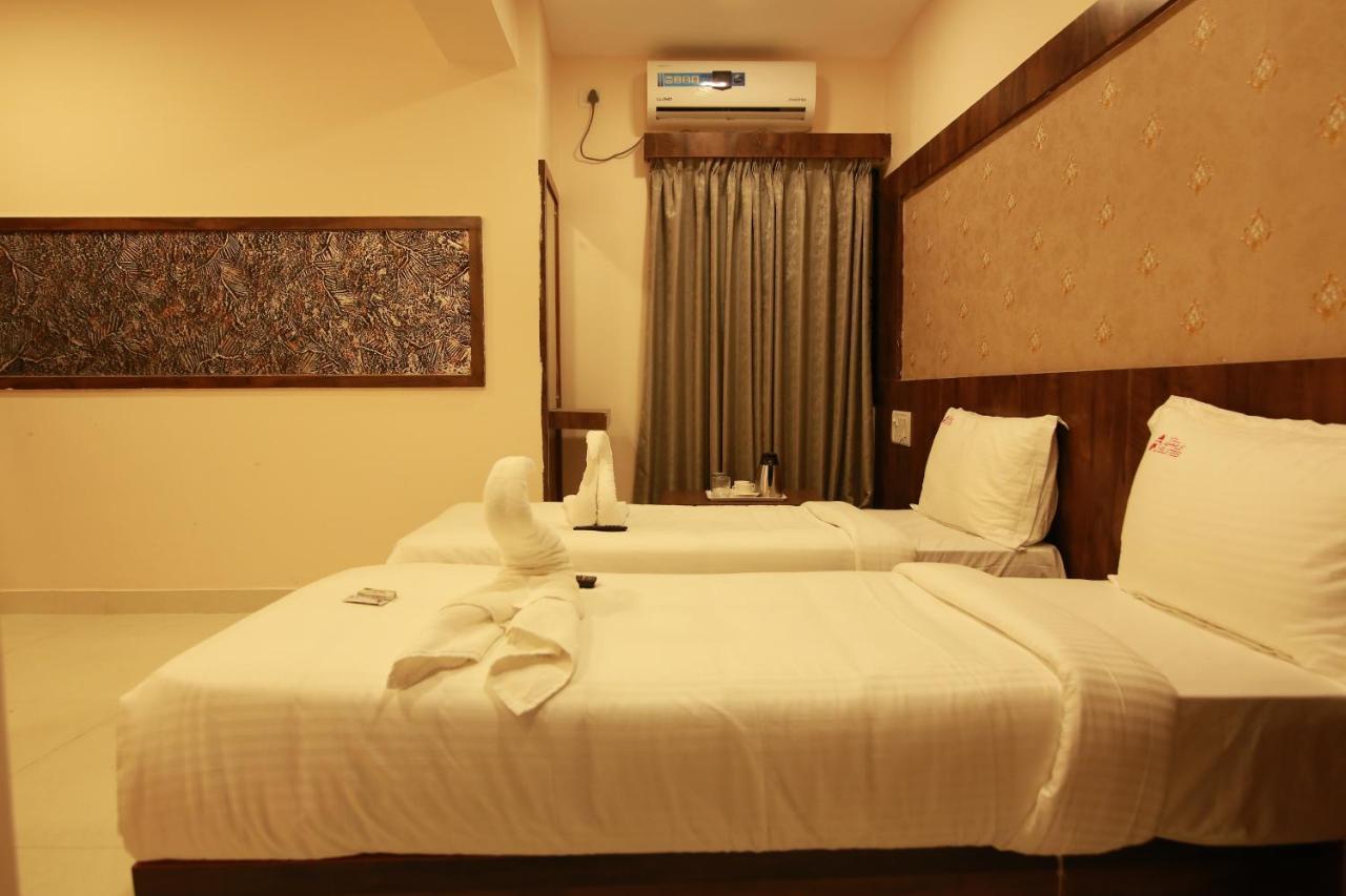 Hotel Apple Suites Bangalore Exterior photo