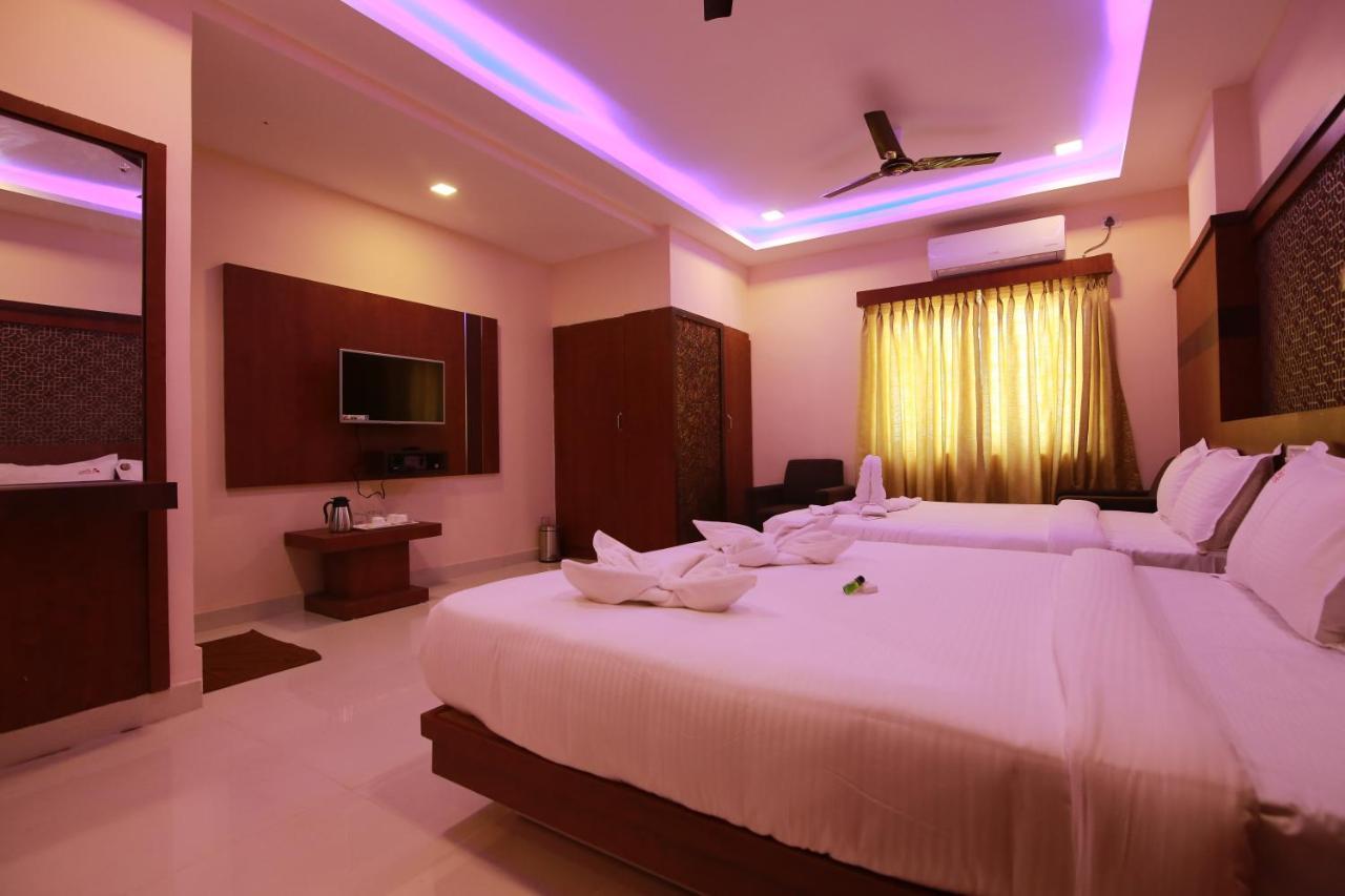 Hotel Apple Suites Bangalore Exterior photo