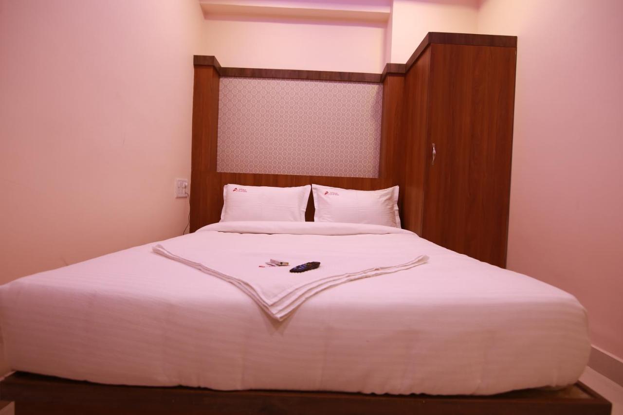 Hotel Apple Suites Bangalore Exterior photo