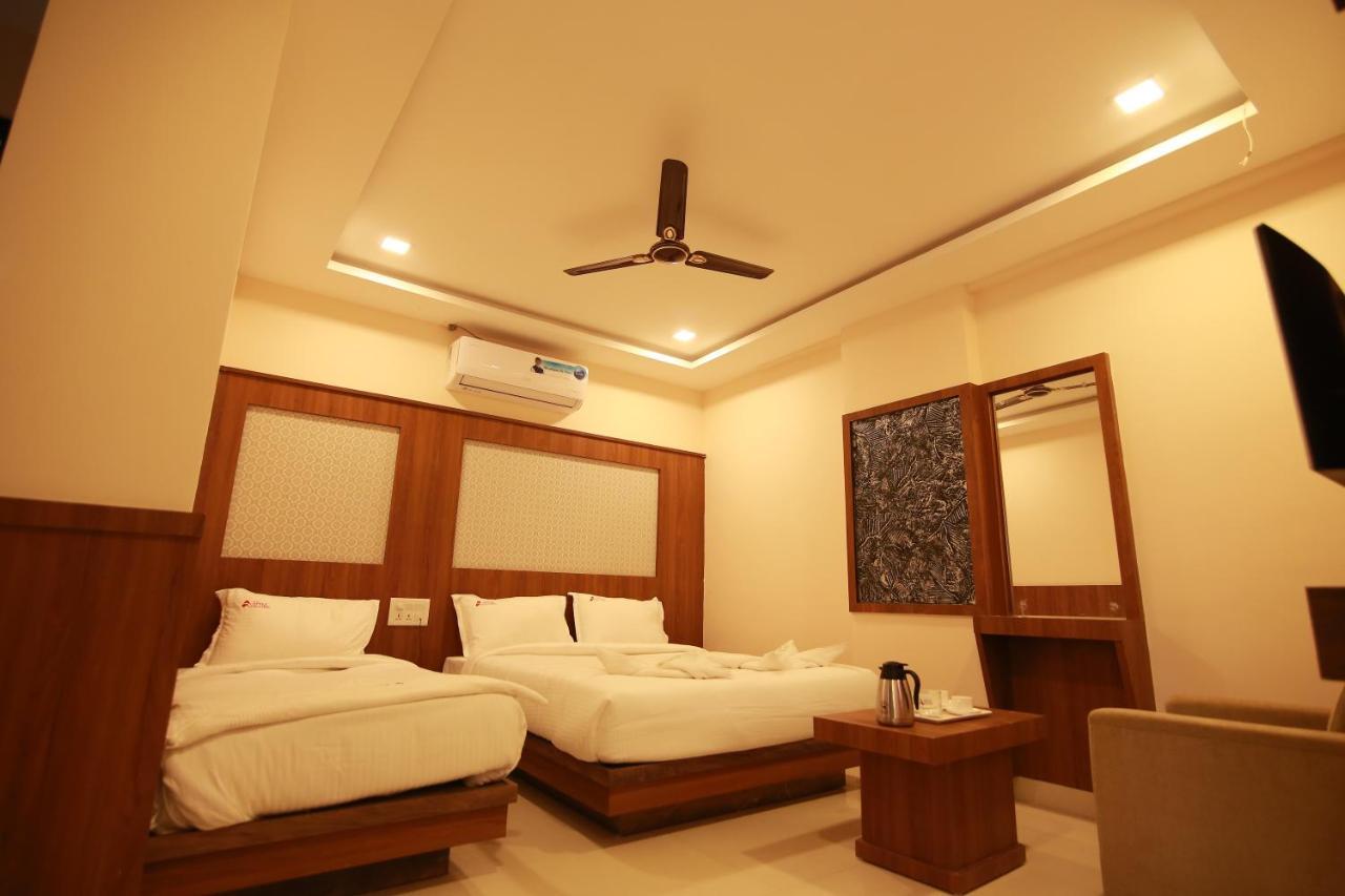 Hotel Apple Suites Bangalore Exterior photo